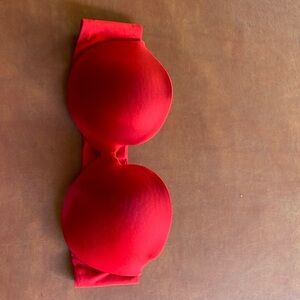 Victoria’s Secret Strapless Bra